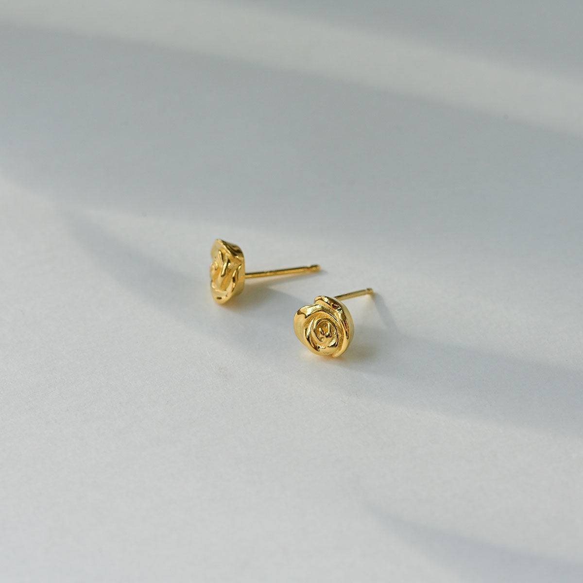 925 silver rose stud earrings_KWAJE356