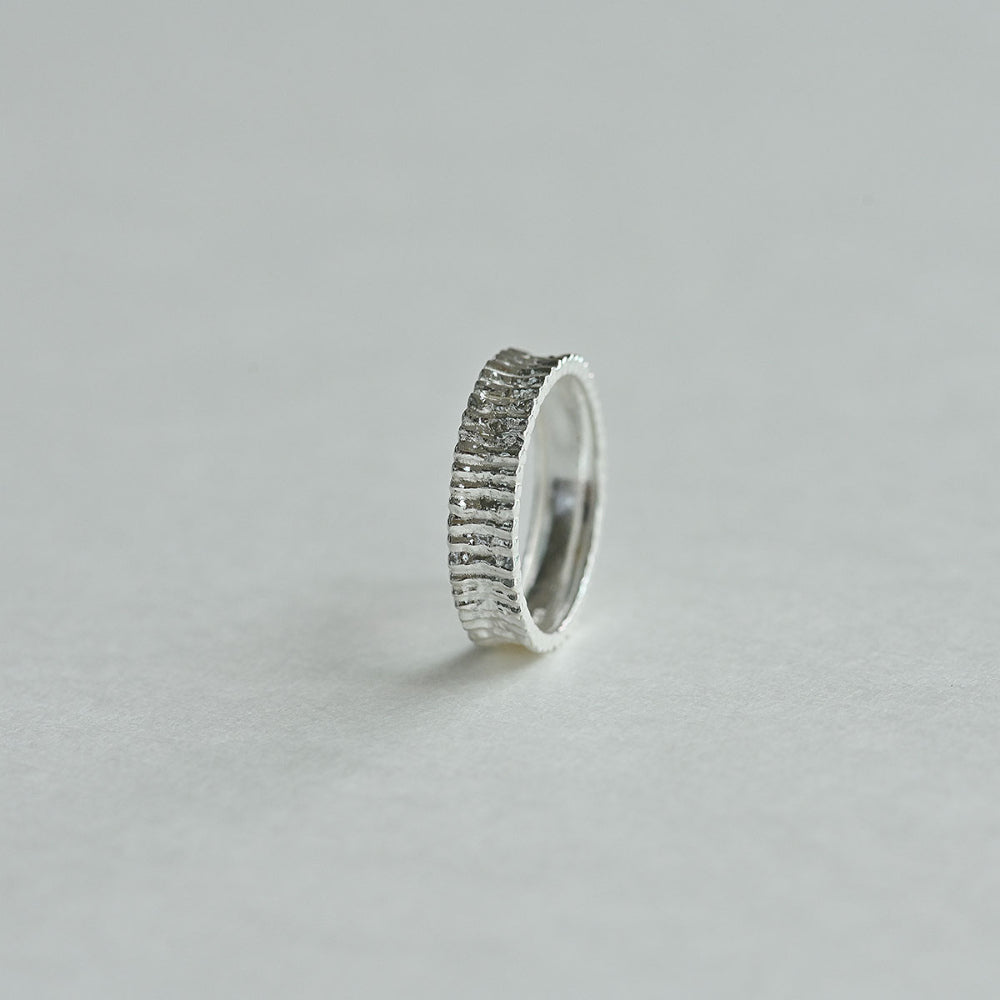 925 silver pleated band ring_KWAJE273