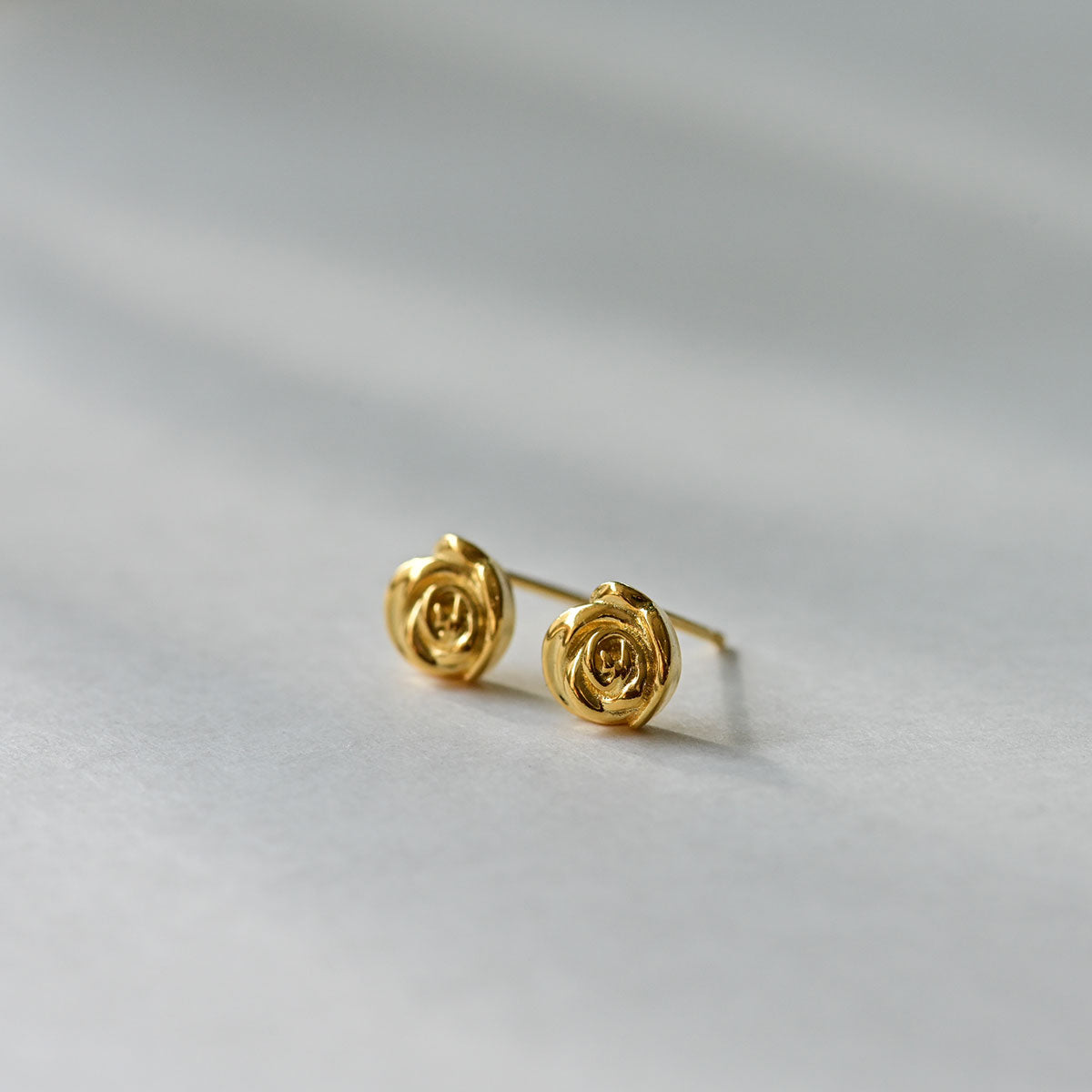 925 silver rose stud earrings_KWAJE356