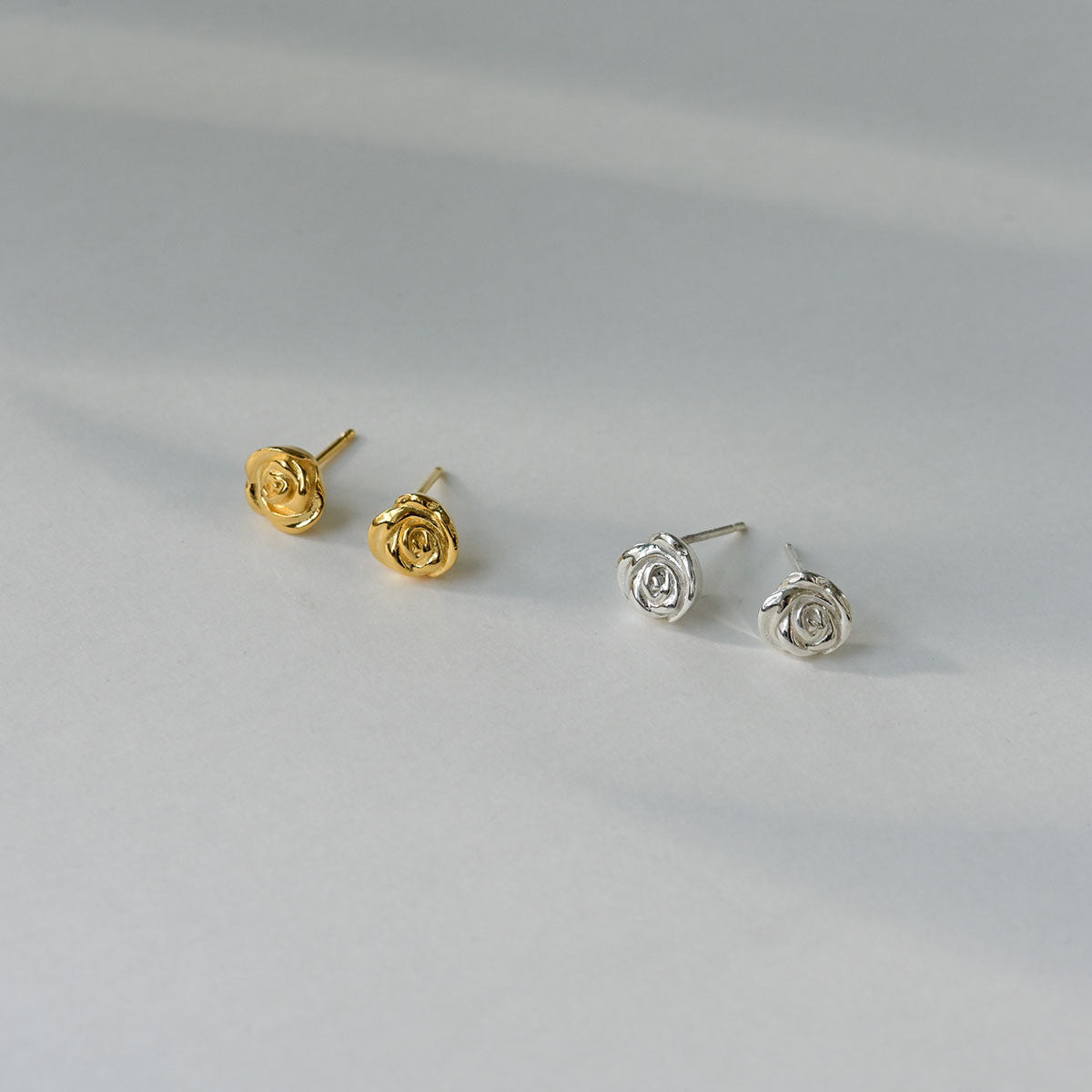 925 silver rose stud earrings_KWAJE356