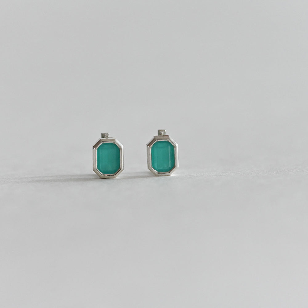 925 Silver Square Bezel Green One Touch Earrings_KWAJE362