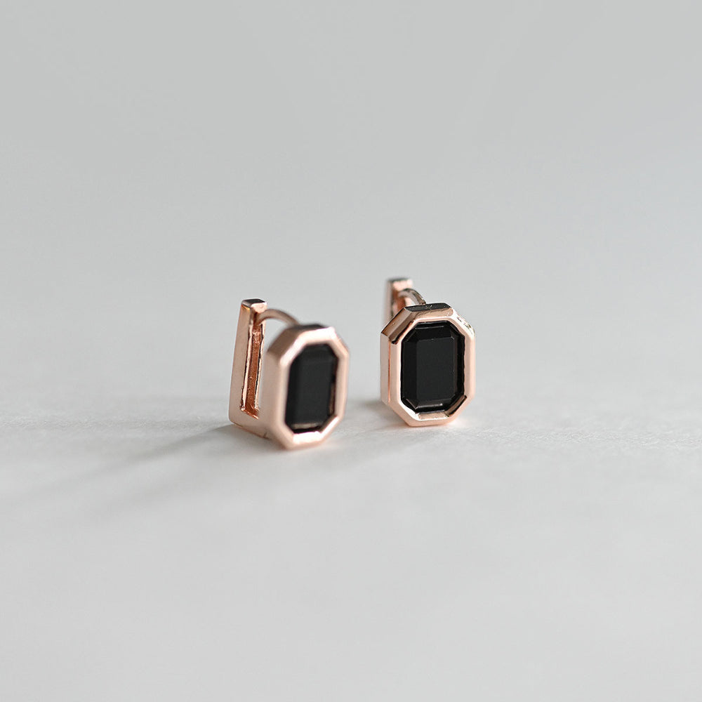 925 Silver Square Bezel-Black One Touch Earrings_KWAJE480