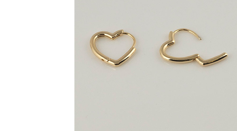 925 Silver Line Heart One Touch Earrings_KWAJE152