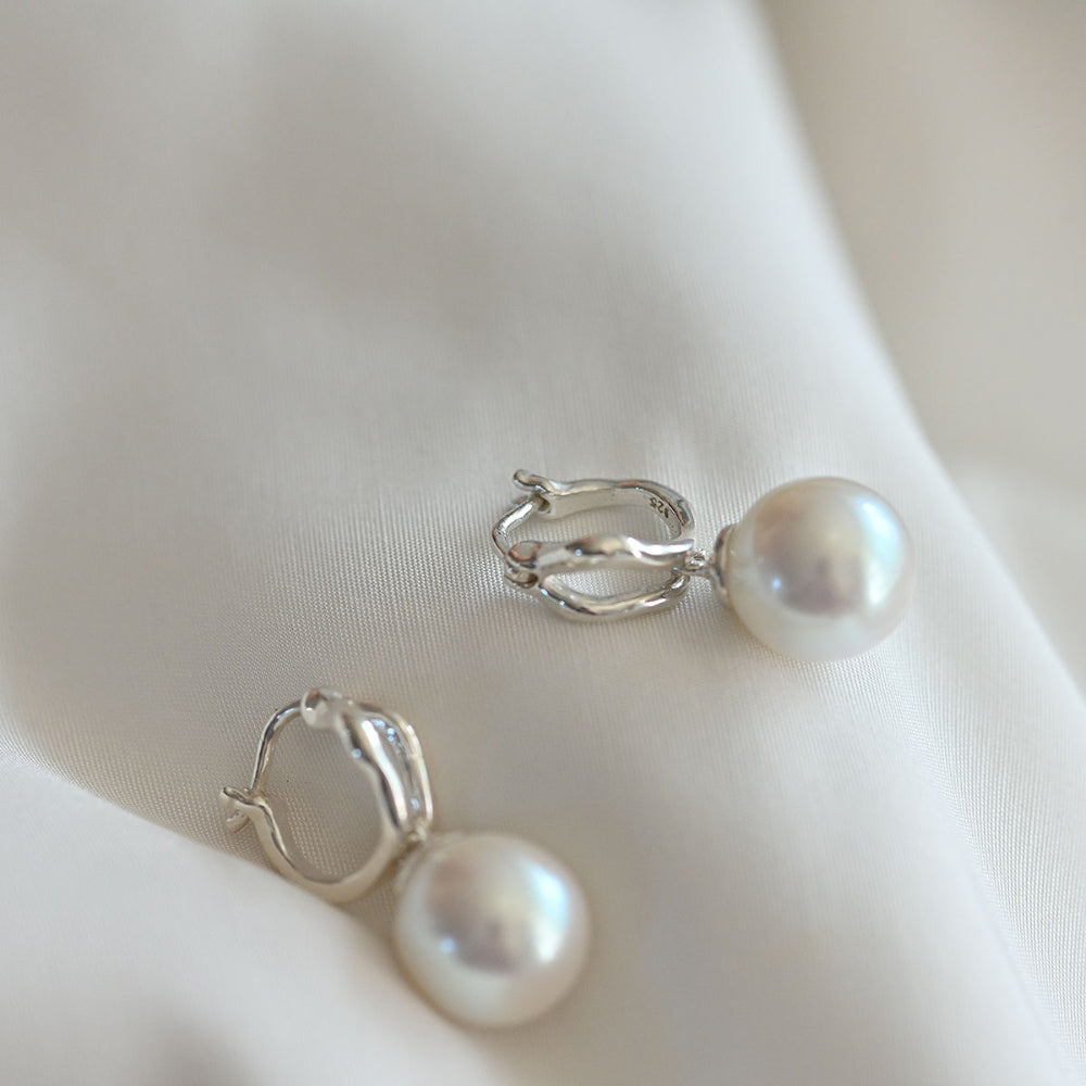 925 silver pearl rattle one touch earrings_KWAJE347