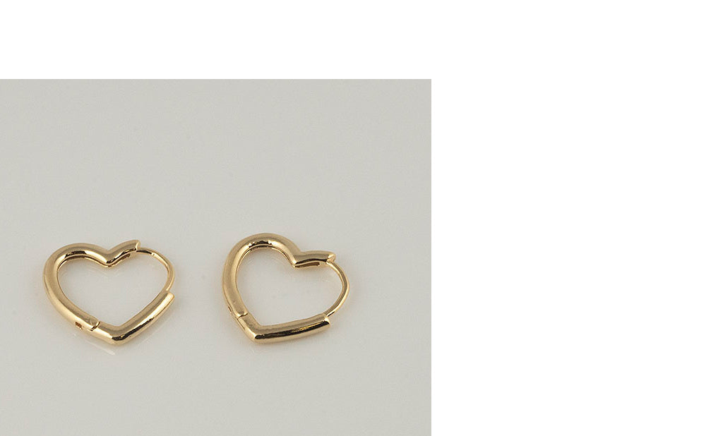 925 Silver Line Heart One Touch Earrings_KWAJE152