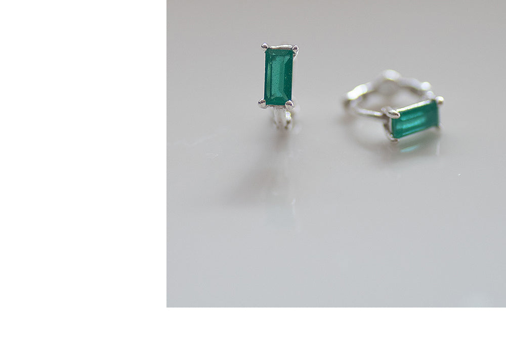 925 Silver Green Onyx Baguette One Touch Earrings_KWAJE237