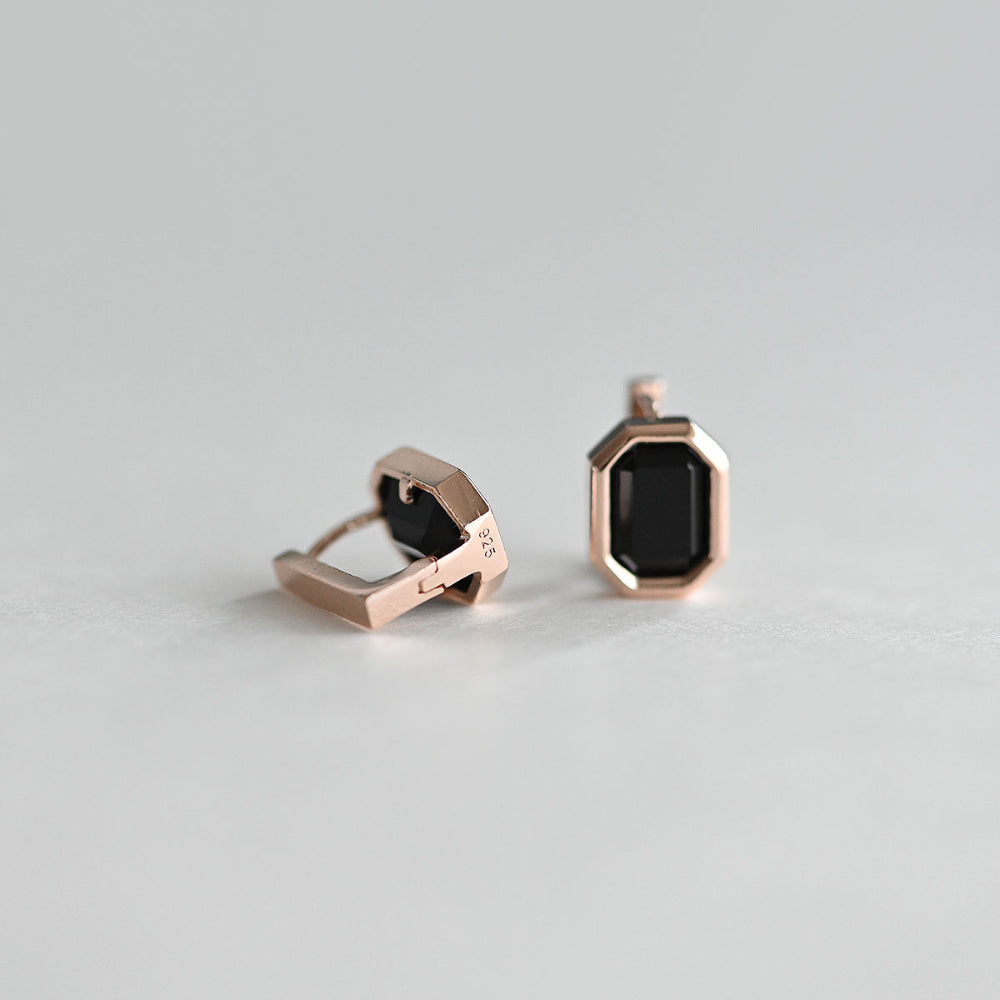 925 Silver Square Bezel-Black One Touch Earrings_KWAJE480